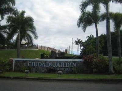 Ciudad Jardin venta en Canovanas, PR