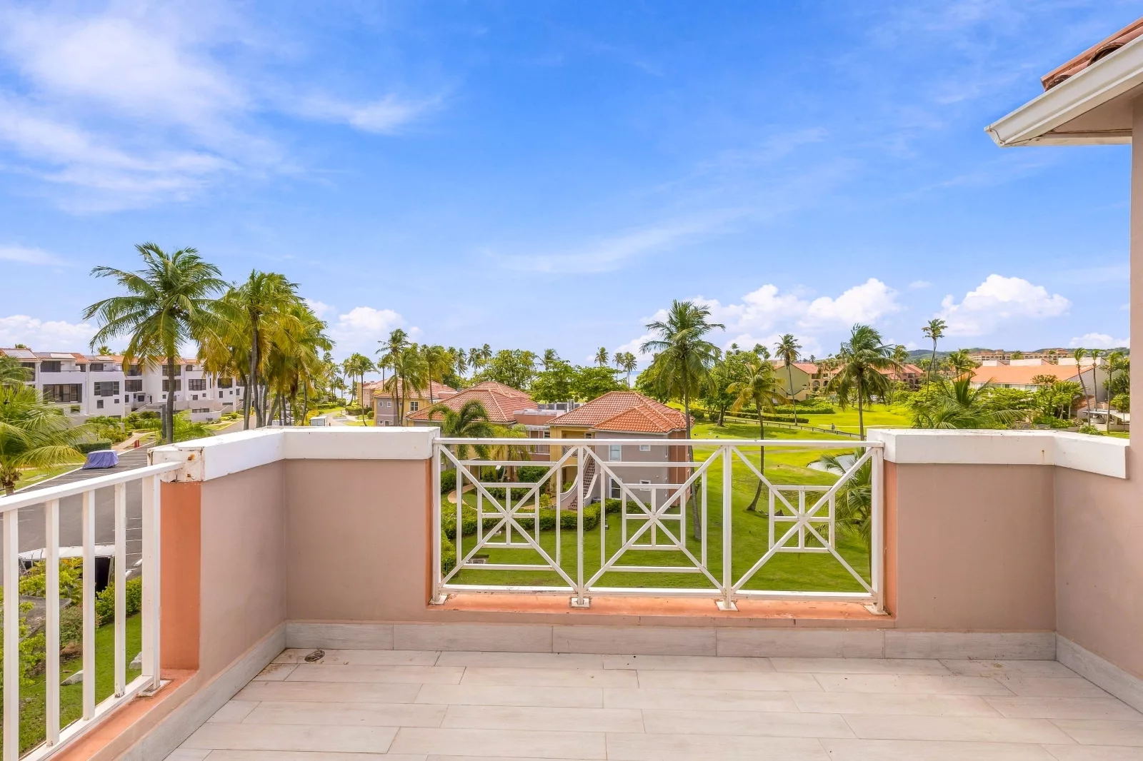 Apartamento en Cond. Palmas Doradas, humacao - foto 4