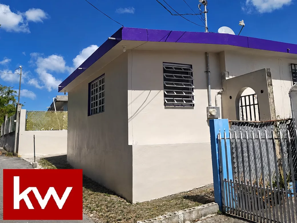 Bo. Sabana Hoyos, Casa en Vega Alta