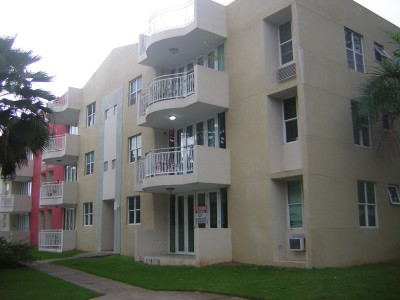 Pisos Reales venta en Vega Baja, PR