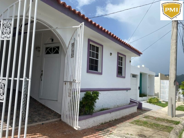 Casa En Urb. Villas De Gurabo