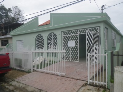 Com. San Carlos venta en Dorado, PR