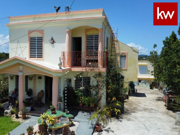 Bo. Capa, Casa En Moca