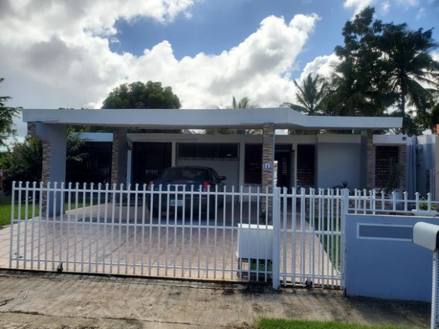 Urb Los Rosales venta en Humacao, PR