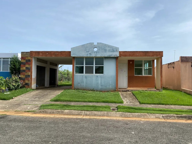 J-316 Cataluna St