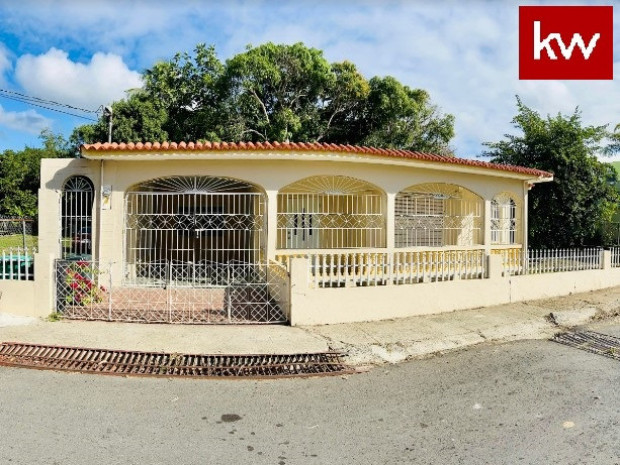 Casa En Bo. Minillas