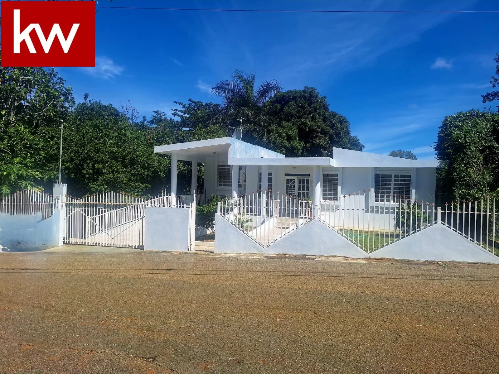 Bo. Caimital Alto, Casa en Aguadilla
