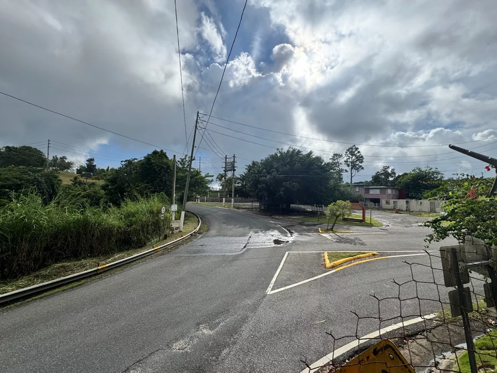 Casa en Bo Culebra Bajo, cayey - foto 15