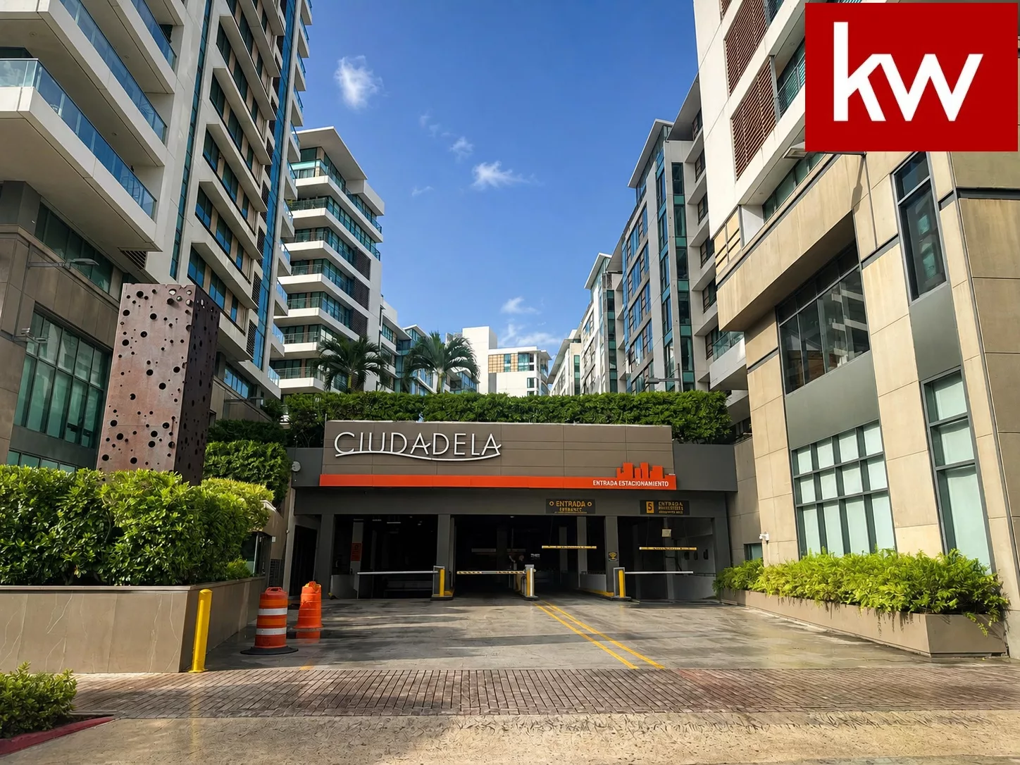 Apartamento en Cond. Torre Plaza San Mateo