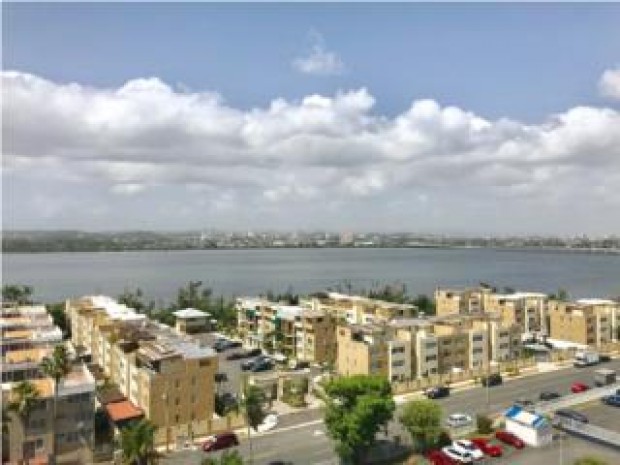 Laguna Gardens Iii venta en Carolina, PR