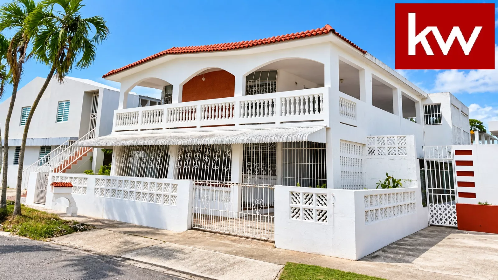 Urb. Jardines De Country Club - Carolina