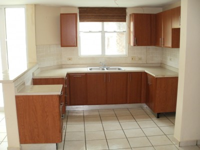 Pisos Reales venta en Vega Baja, PR