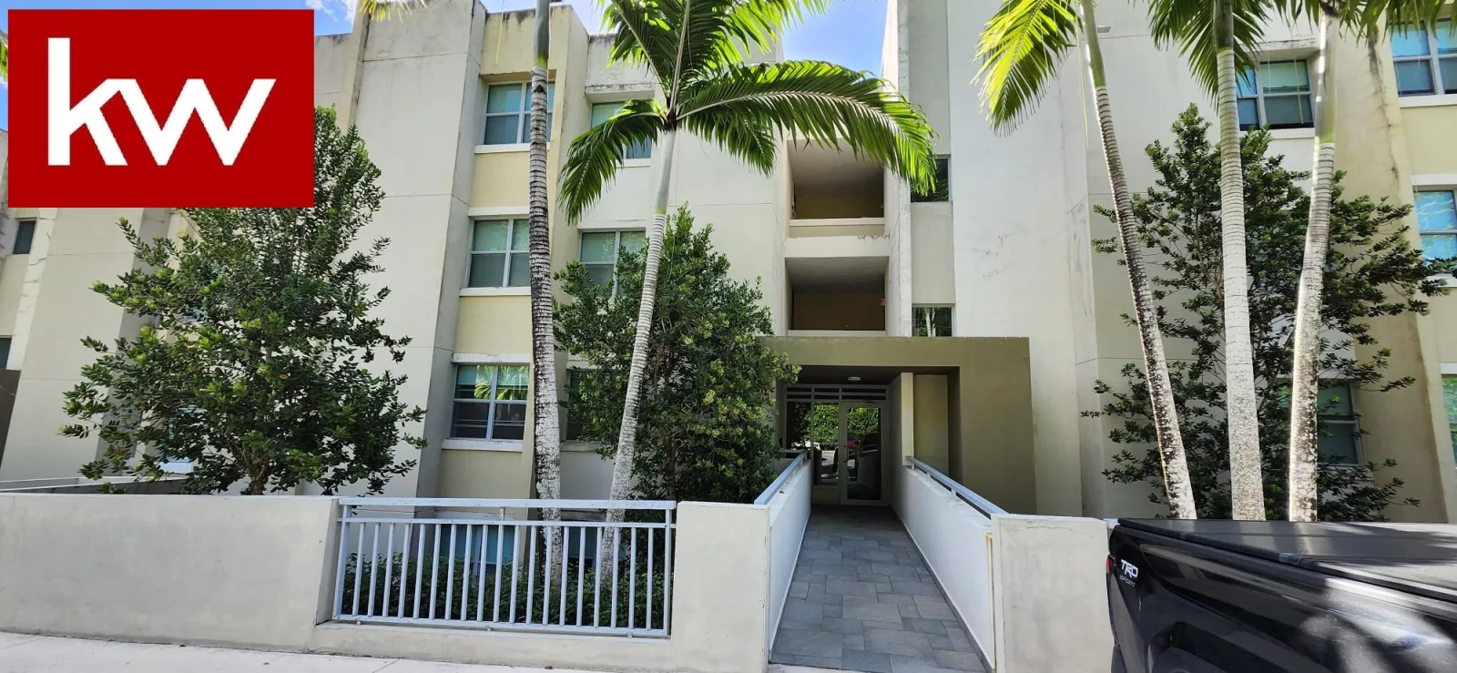 Cond. Alamanda, Apartamento en Guaynabo
