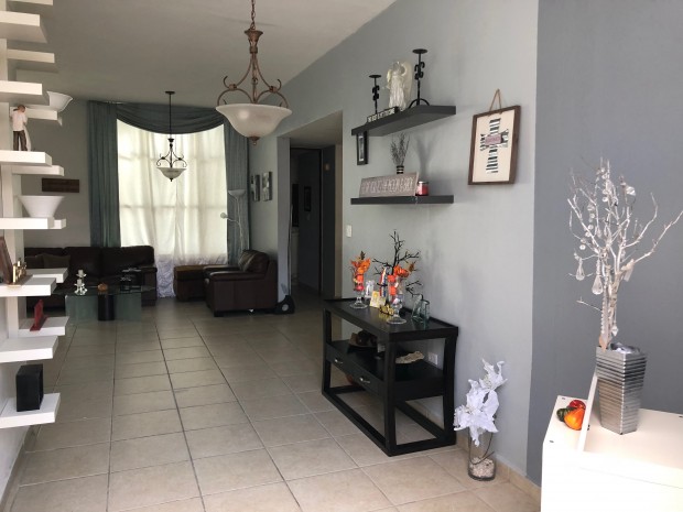 Urb. Mansiones De Los Cedros venta en Cayey, PR