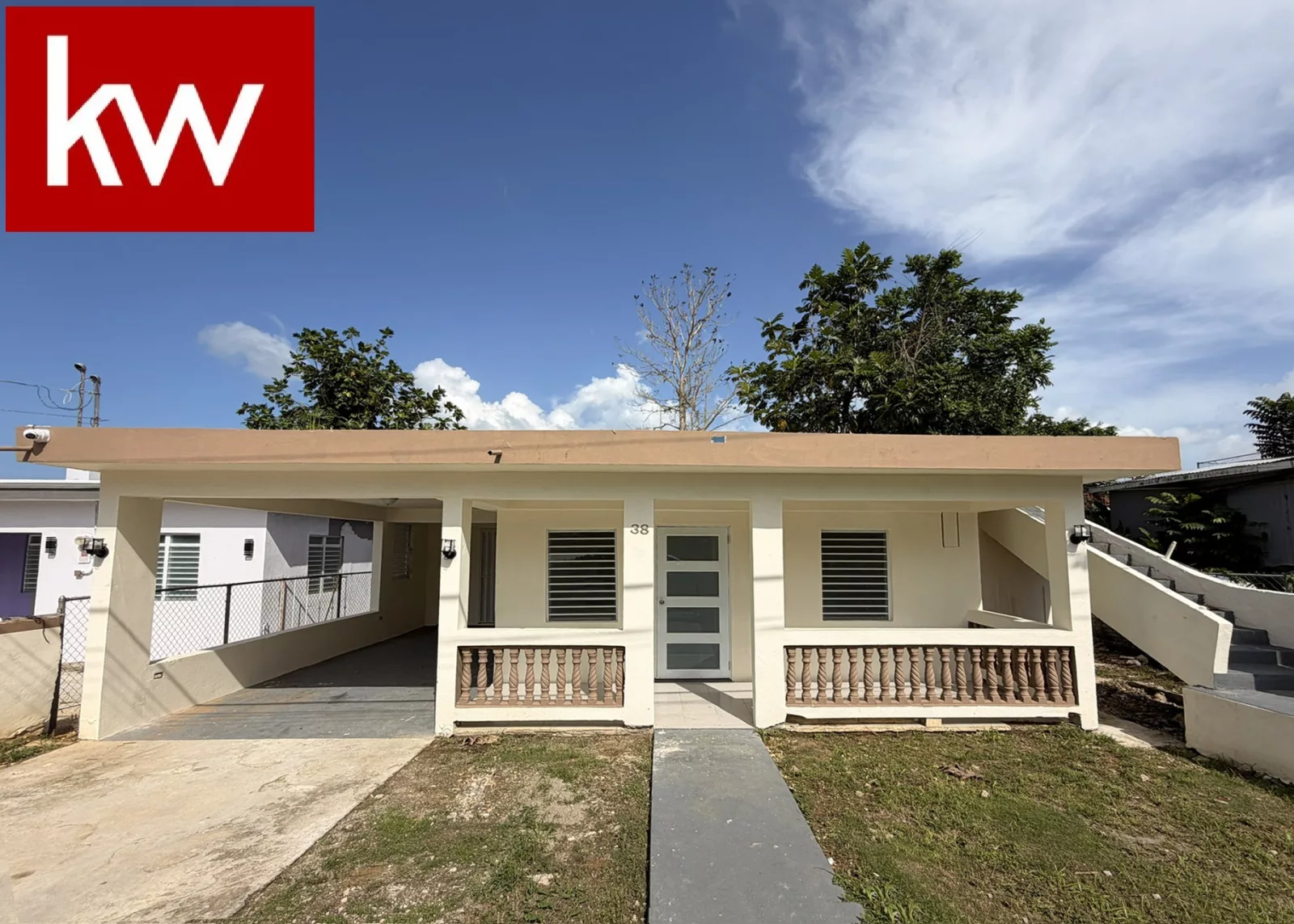Bo. Alturas de Yanez, Casa en Florida
