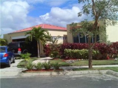 Praderas De Navarro venta en Gurabo, PR