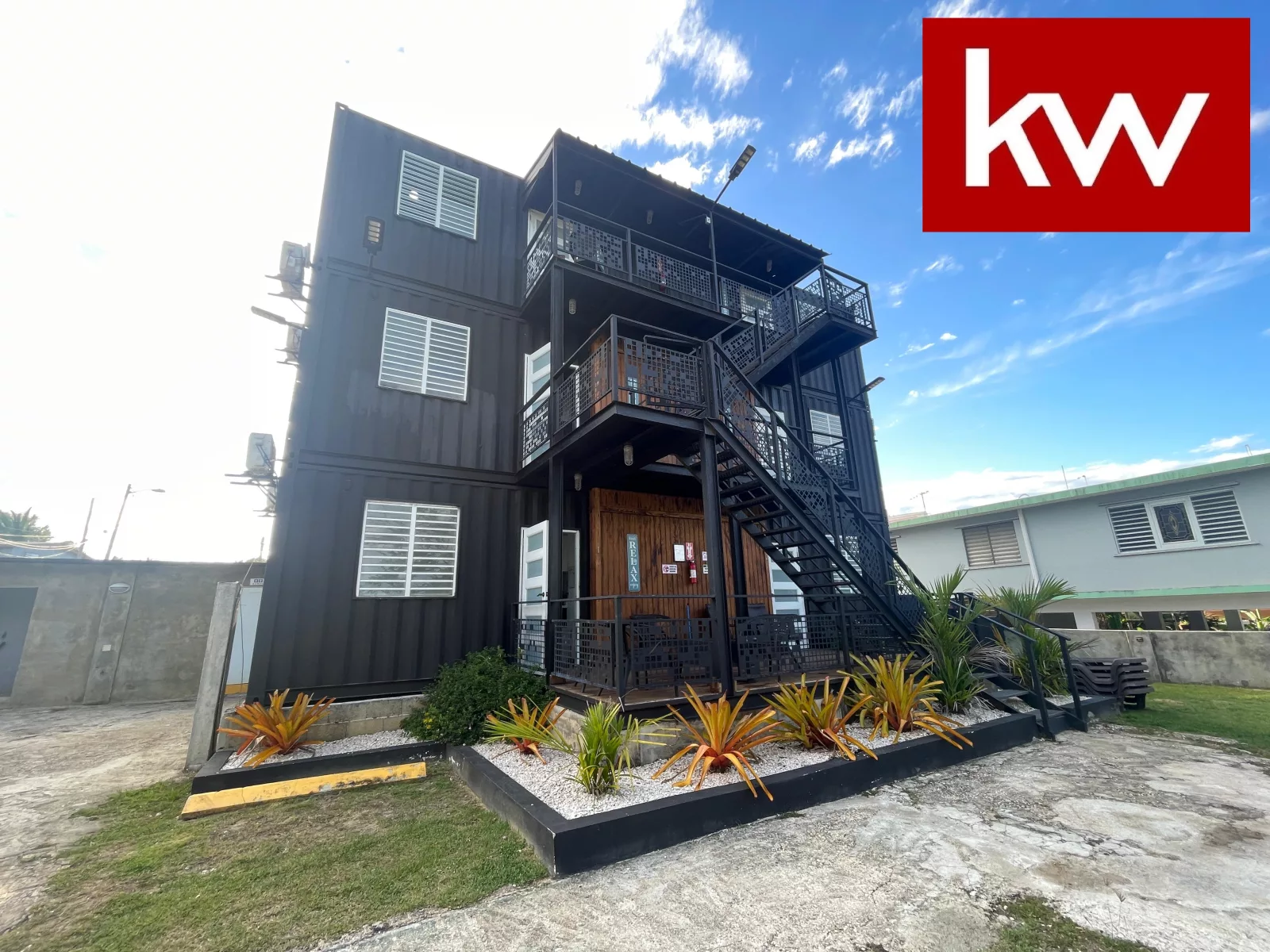 Bo. Puerto Nuevo, Apartamentos en Vega Baja