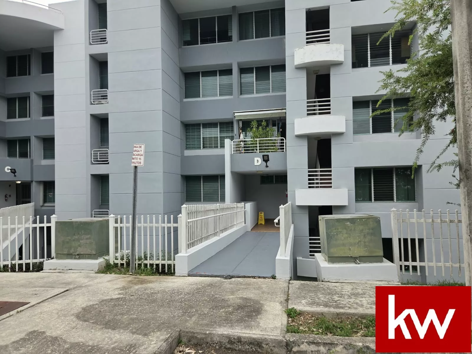 Cond. Loma Alta Village, Apartamento en Carolina
