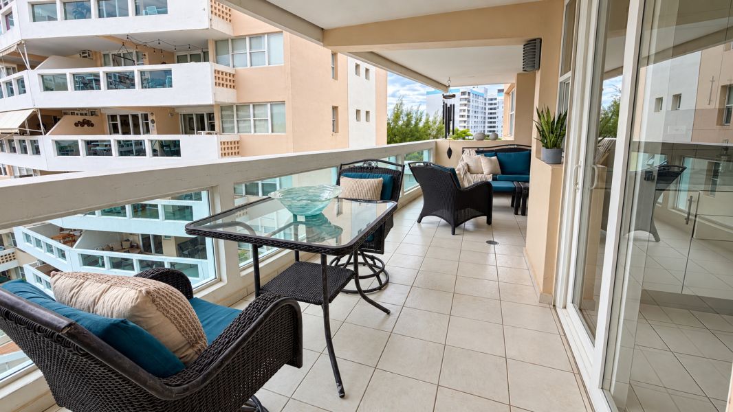 Apartamento en Cond. Astralis, isla verde - foto 6