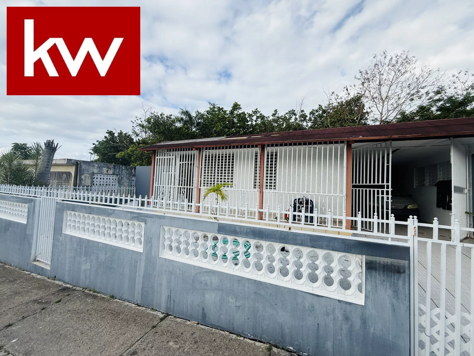 Urb. Santa Elena, Casa En Bayamón
