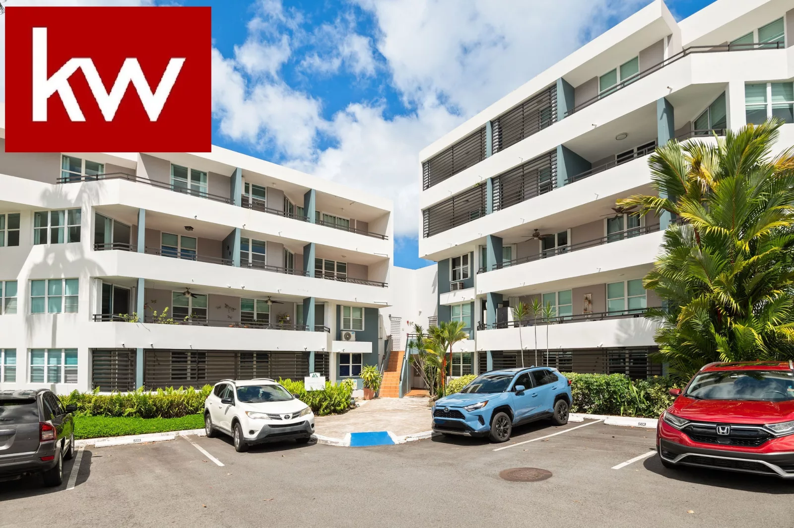 Cond Jardines de Montehiedra, Apartamento en S J