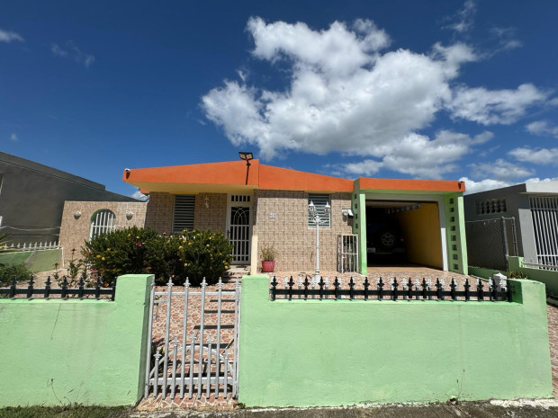 Urb Jardines De Monte Olivo venta en Guayama, PR