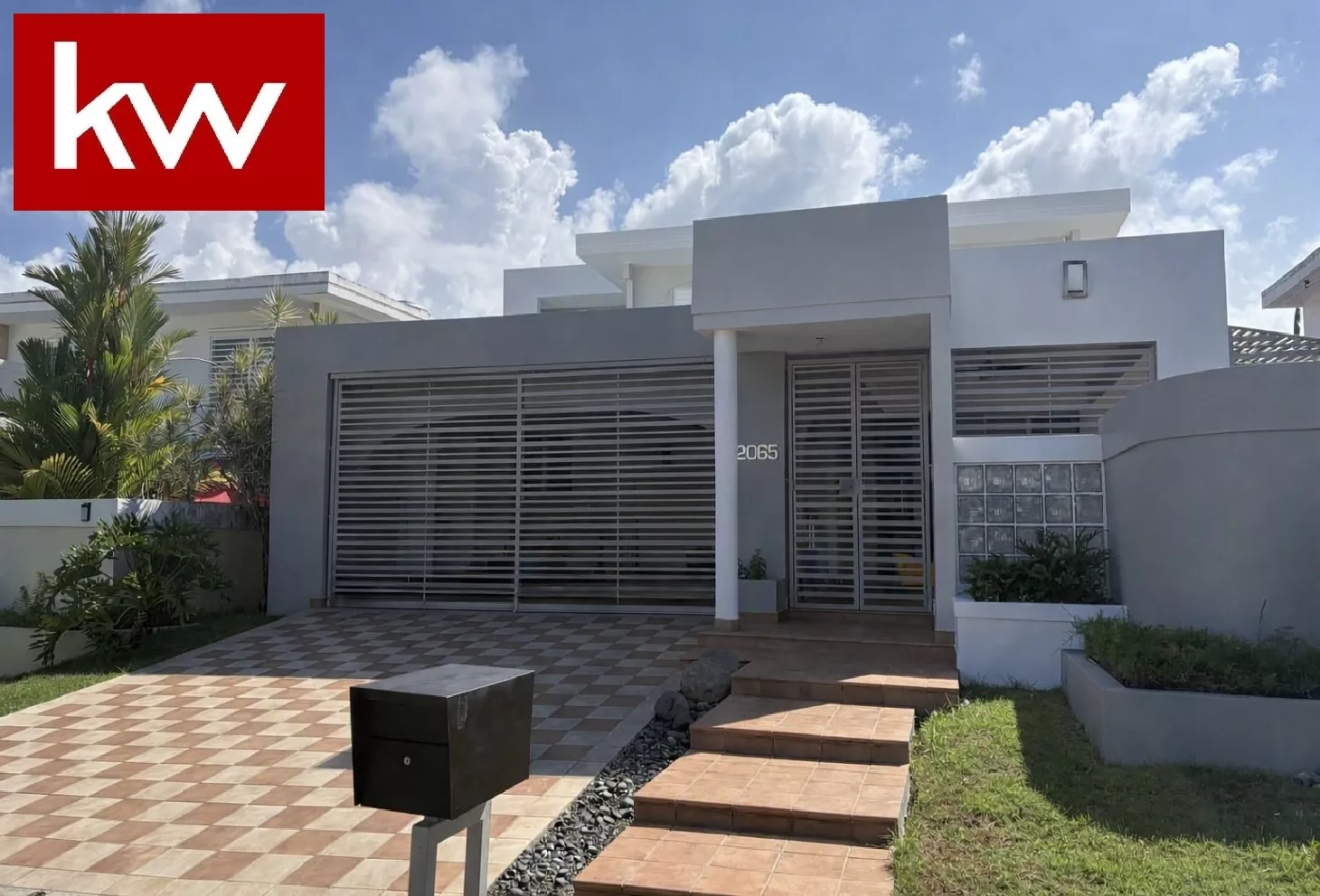 Urb. El Señorial, Casa En San Juan