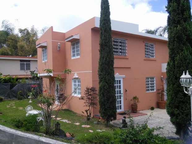 Alturas Del Plata, Monte Sol venta en Cayey, PR