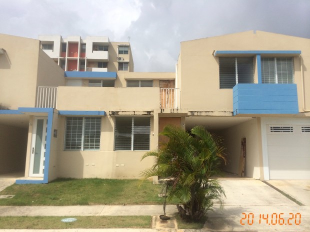 Urb. Villas De Johnny Toledo venta en Cayey, PR