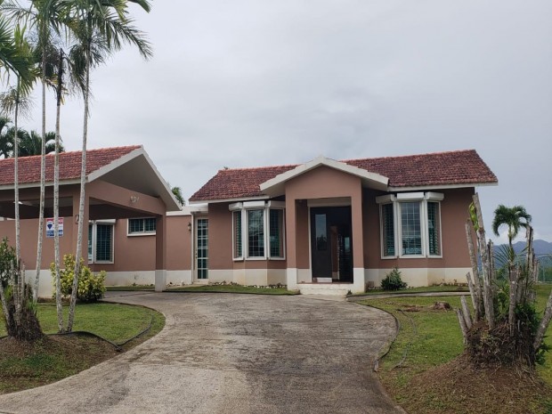 Sabanera Del Rio venta en Gurabo, PR
