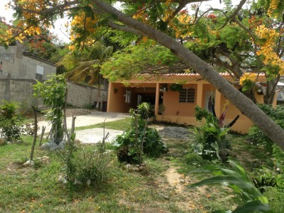 Alturas De Bélgica venta en Guánica, PR