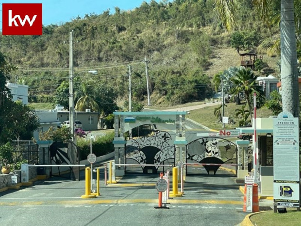 Urb. Quintas De Altamira, Sola