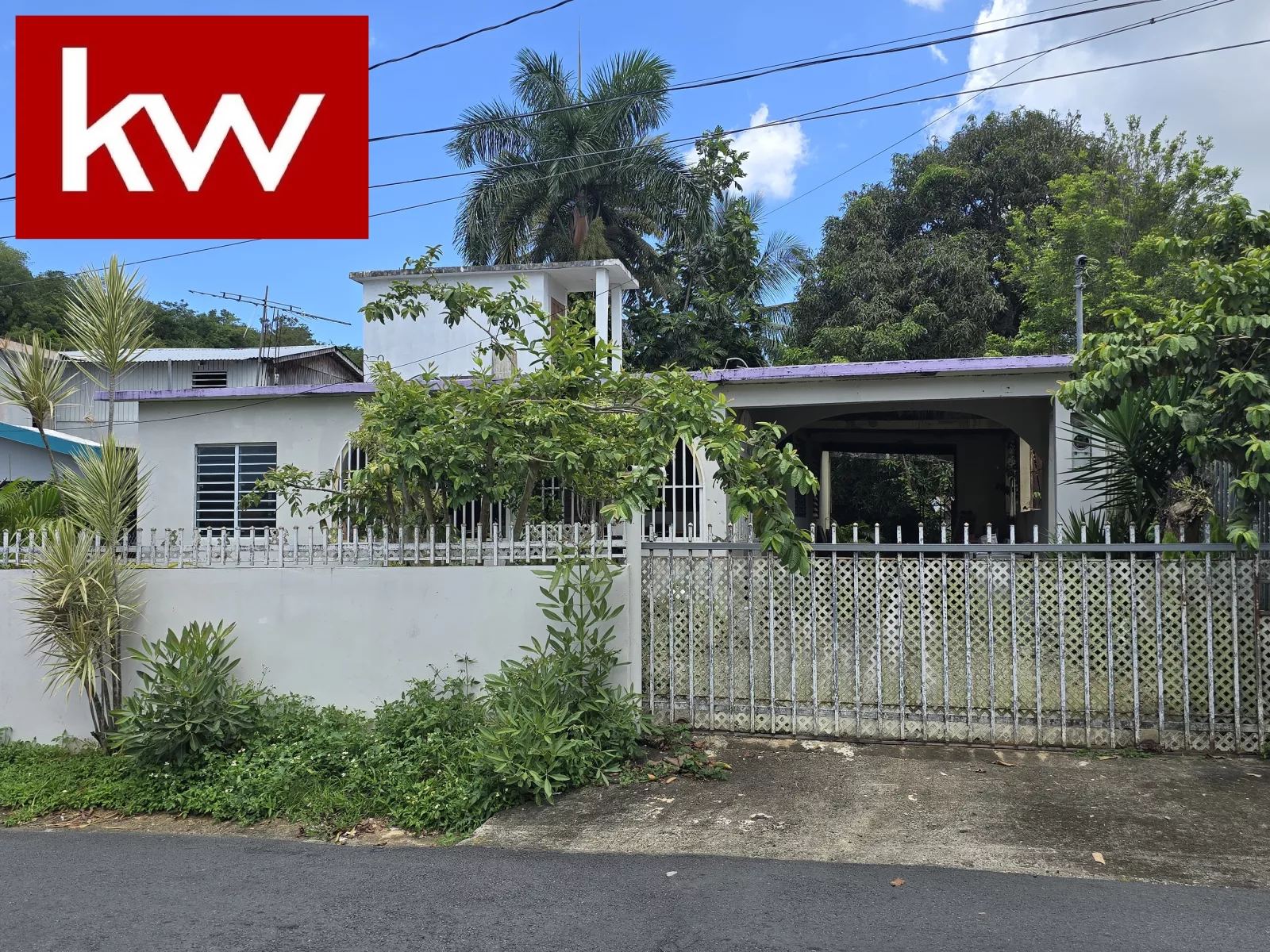 Bo. Montebello, Casa en Toa Baja