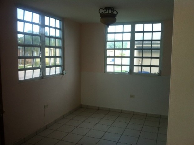 Urb Santa Rita 4 venta en Juana Díaz, PR