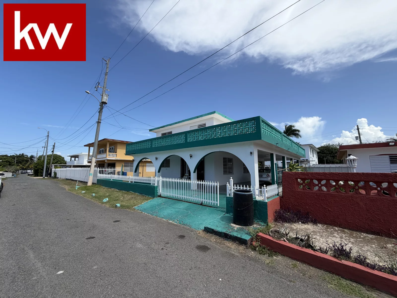 Bo. Cerro Gordo, Casa en Vega Alta