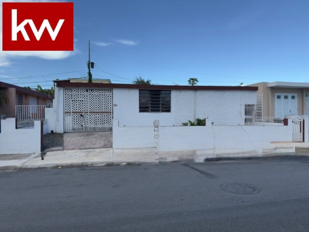 Casa En Urb. Villa España