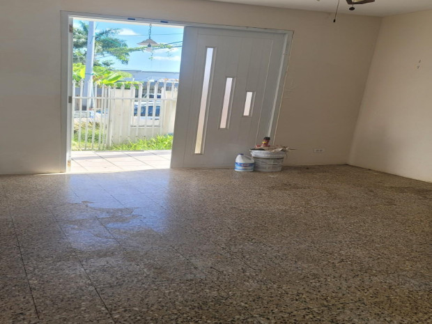 Santiago Iglesia venta en San Juan, PR