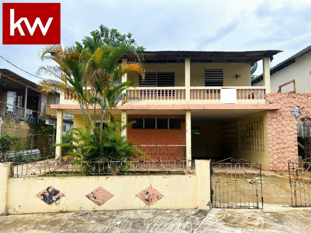 Casa En Bo. Tiburones