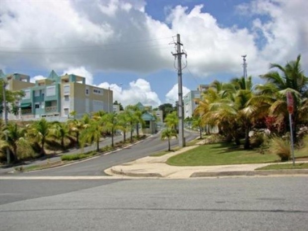 Cond. Tierra Del Sol venta en Humacao, PR