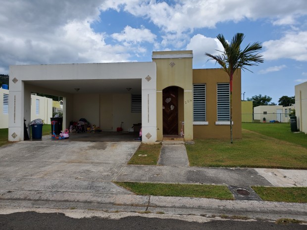 Lomas Del Sol venta en Gurabo, PR