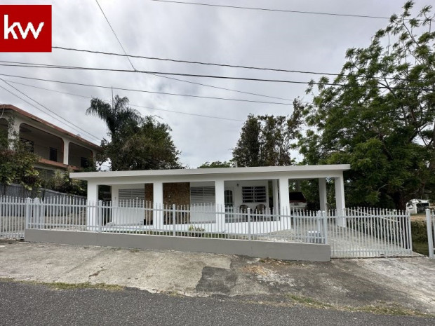 Casa En Bo. Santana