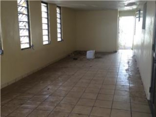 Las Pinas, Los Millones venta en Juncos, PR