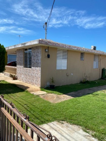 Urb. El Prado 129 Calle Rosita venta en Aguadilla, PR