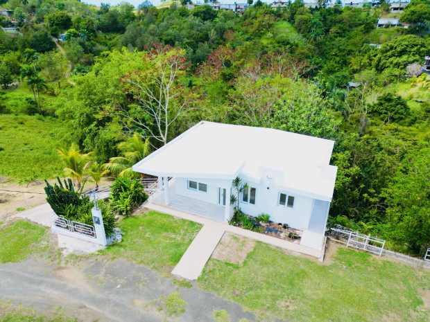 Cruces * Vista Al Mar * venta en Rincon, PR