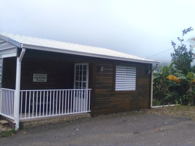 Rodeada De 2 Cuerdas D Terreno alquiler en Bo.Rubias En Yauco, PR