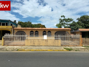casas en venta o alquiler en Manatí