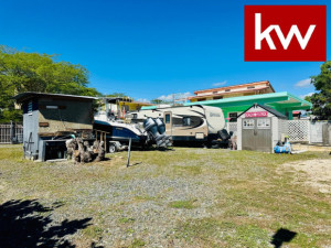 casas en venta o alquiler en Lajas