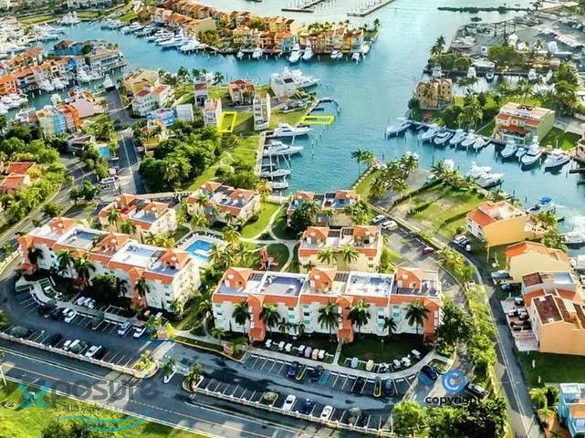 Urb. Peninsula De San Juan
