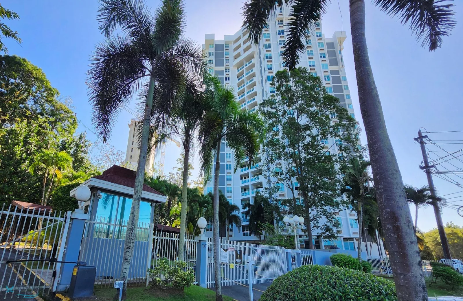 Condo Regency Park