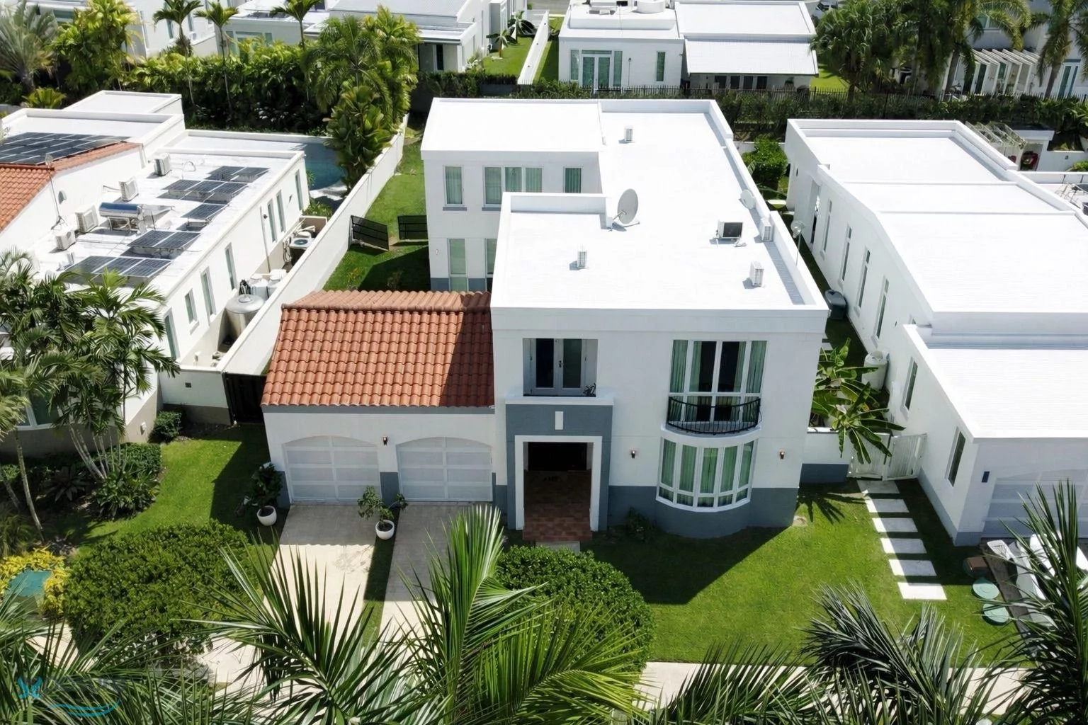 Urb. Finca Elena